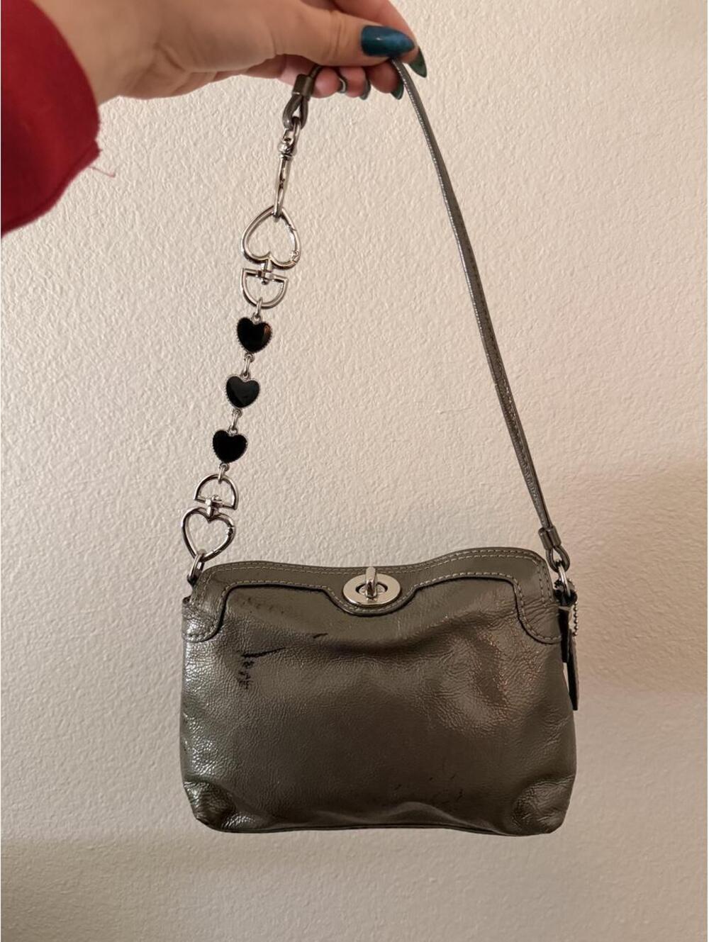 Vintage Gray Patent Leather Turnlock Wristlet